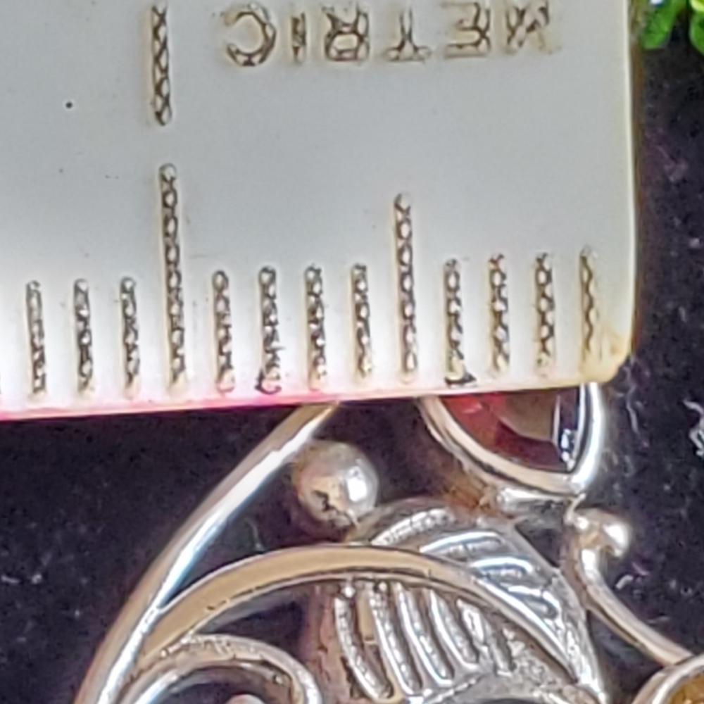 Bali Legacy Chrome Diopside, Brazilian citrine, and Mozambique Garnet necklace - Picture 9 of 11